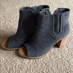 Toms Booties